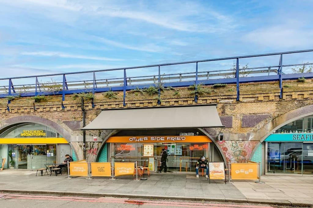 Chic 3 Bedroom Brixtonclapham Near Tube Apartment