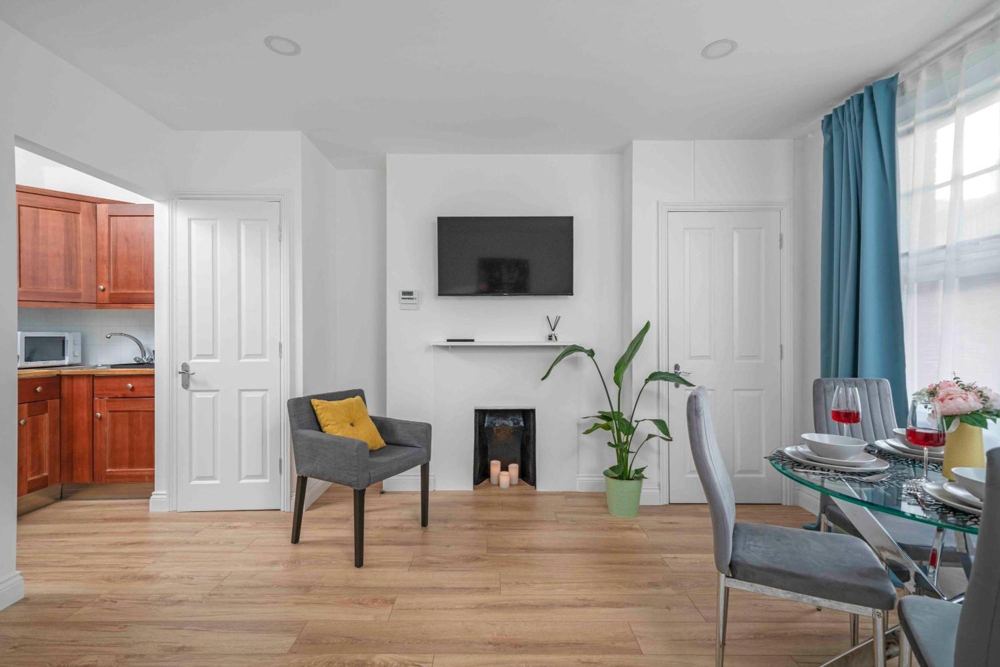 Brick Lane, - Lovely One Bedroom London