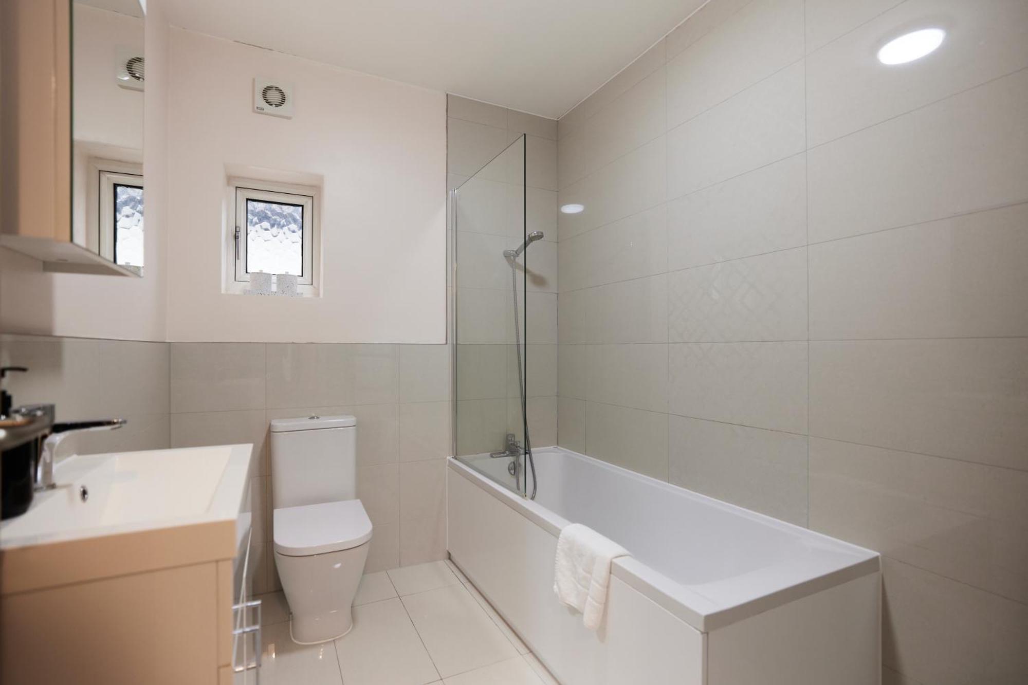 Leilighet The Redbridge Sanctuary - Spacious 3bdr House With Garden *