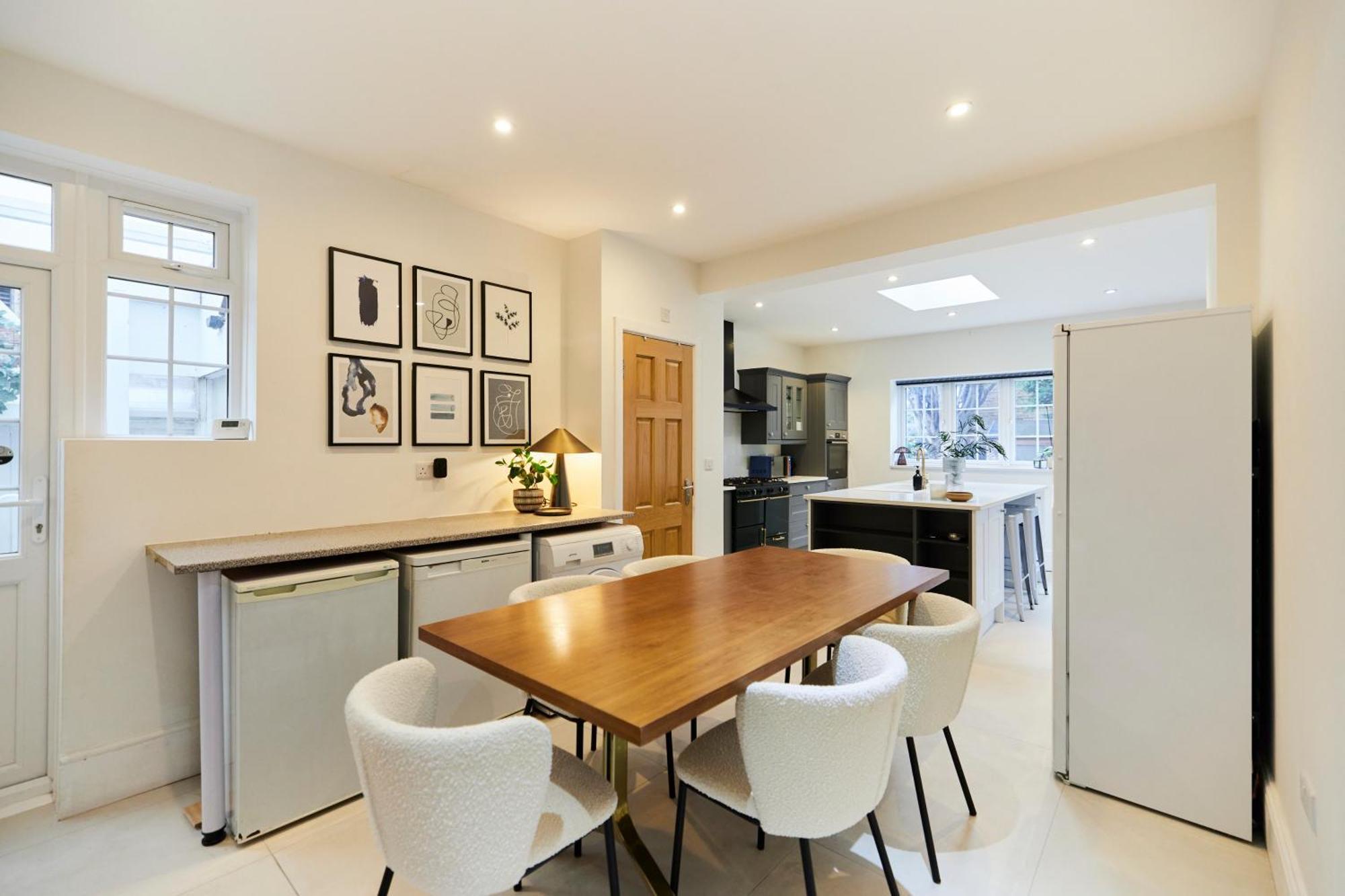 The Redbridge Sanctuary - Spacious 3bdr House With Garden Leilighet