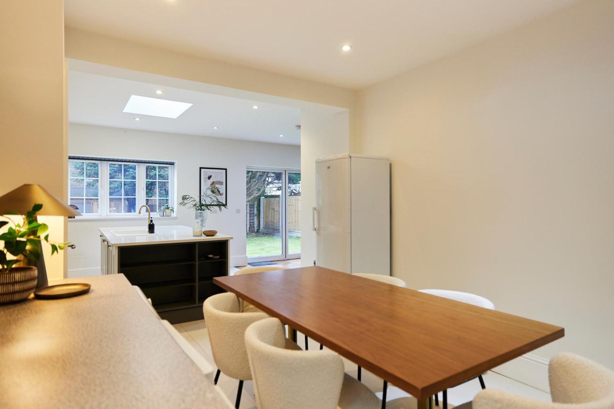 The Redbridge Sanctuary - Spacious 3bdr House With Garden Leilighet London