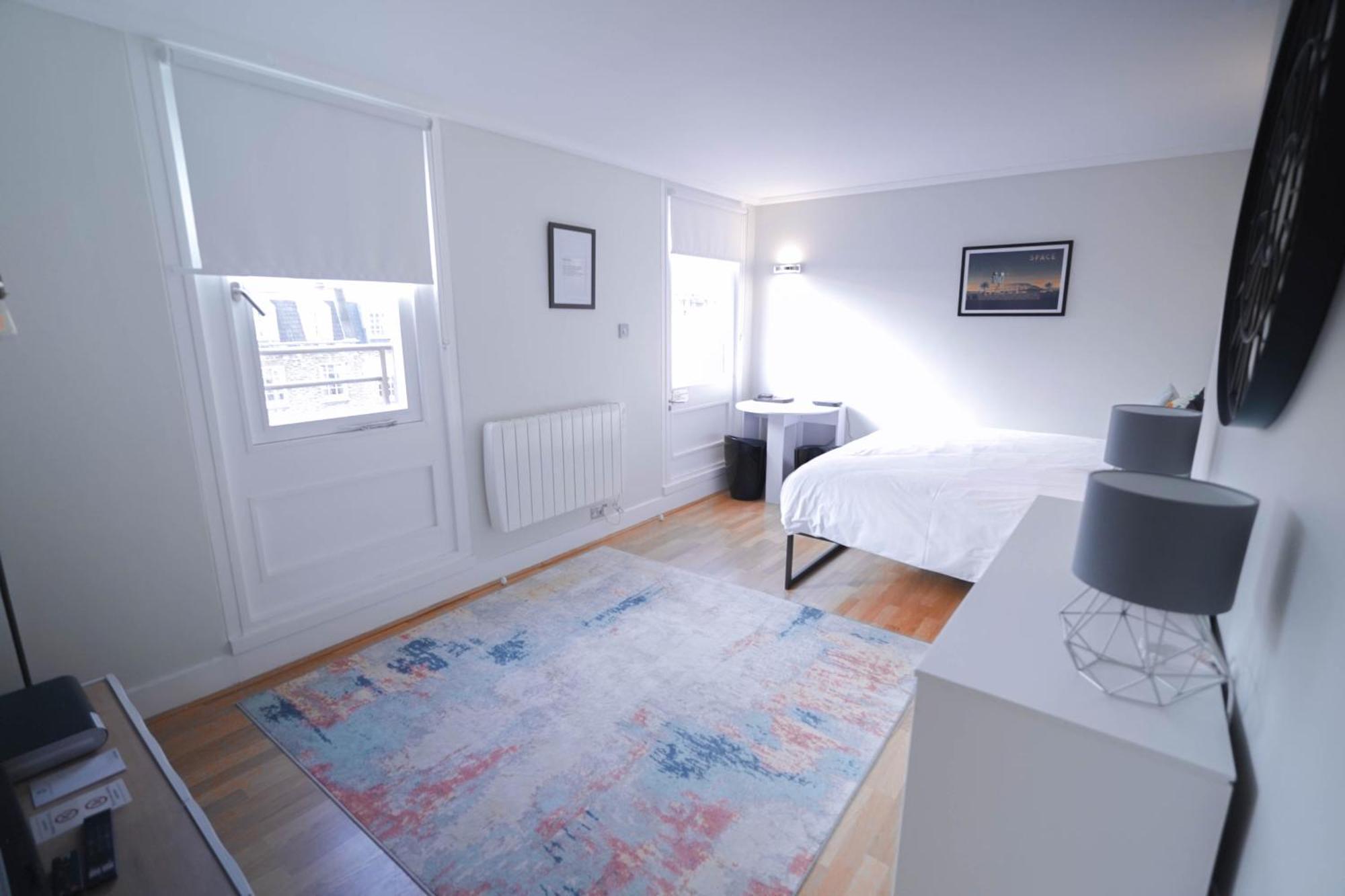 Camden Serviced By Globe Apartment