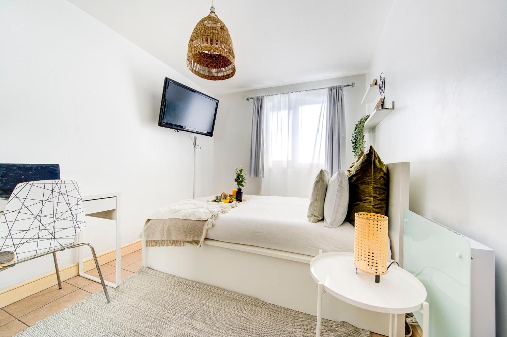 Appartement 2-bed 2-bath Tower Bridge Gem, Sleeps 8 *