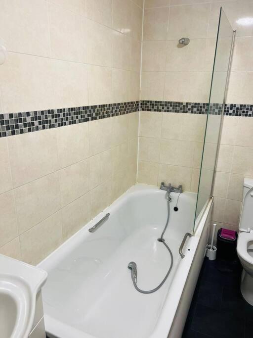 Room In Wembley Londen