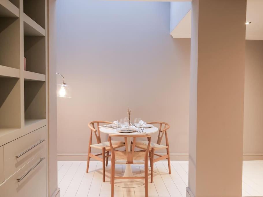 Gorgeous House In Heart Of Notting Hill Apartment