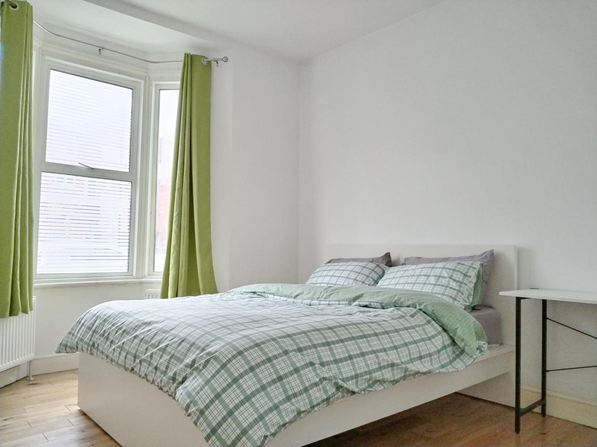 Cosy Near Canary Wharf & The O2 London