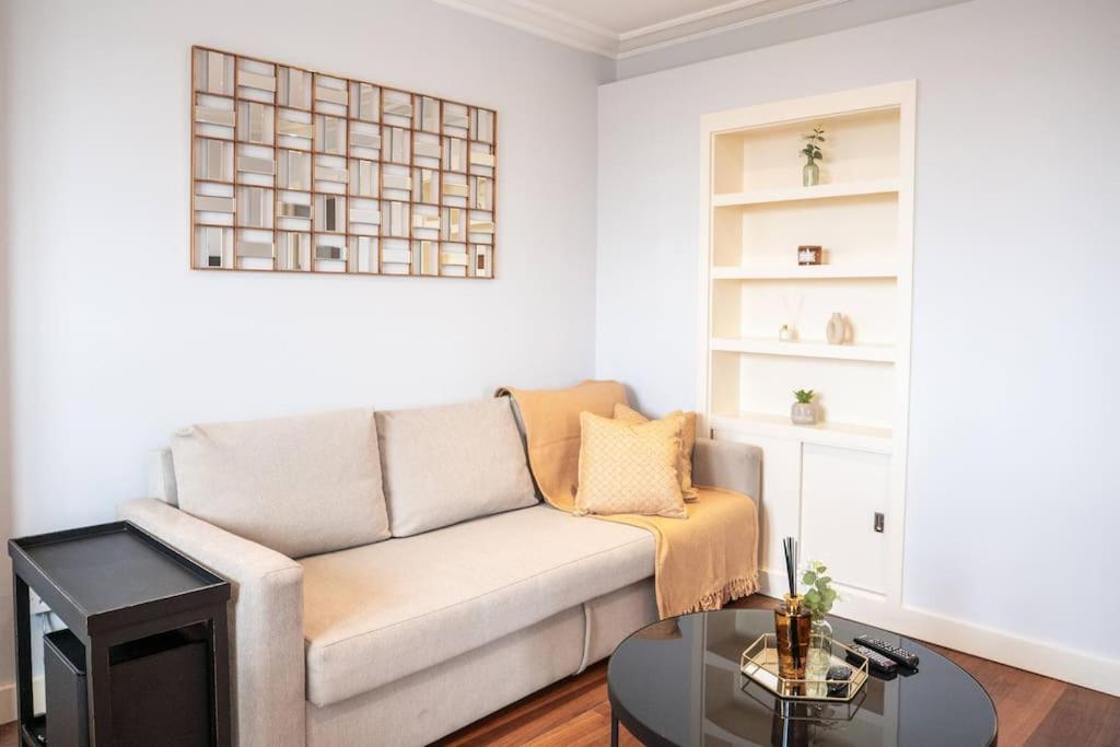 Stunning Views Modern Decor Flat In Kensington Leilighet *