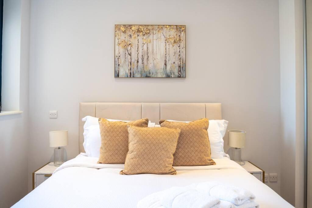 Leilighet Stunning Views Modern Decor Flat In Kensington London