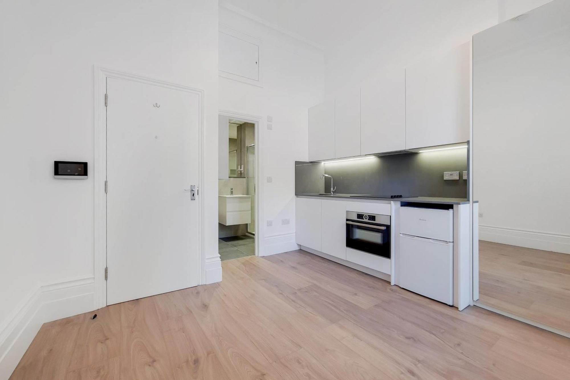 Apartment Kensington London