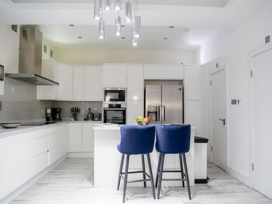 Tranquil Urban Oasis In Kensington London