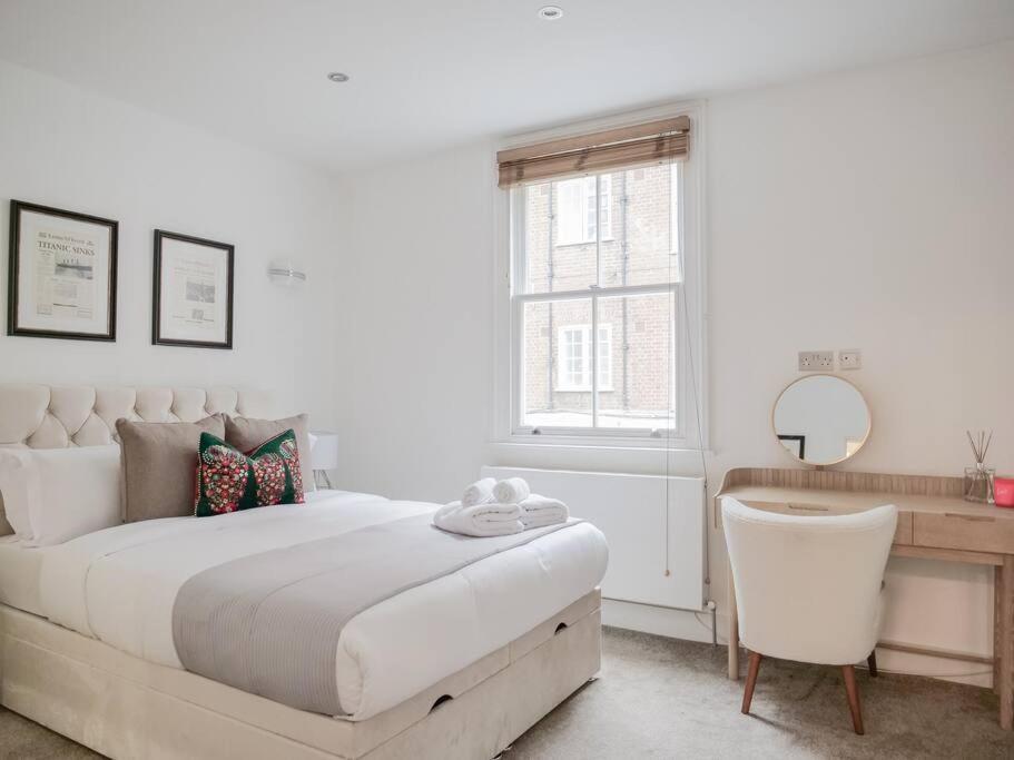 Tranquil Urban Oasis In Kensington *