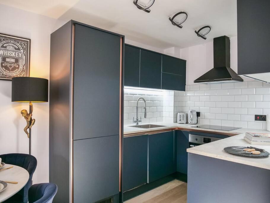 Stylish Retreat For Your Short Getaway Apartment London
