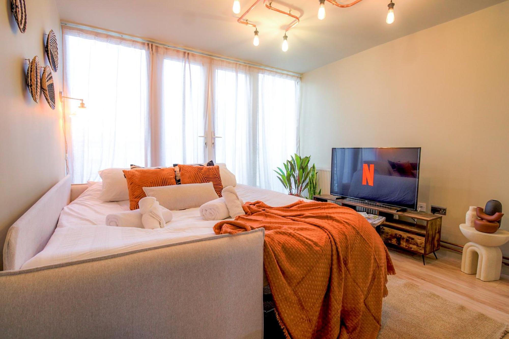 Apartment 2br Flat King Bed 4 Min To Dlr Easy Access