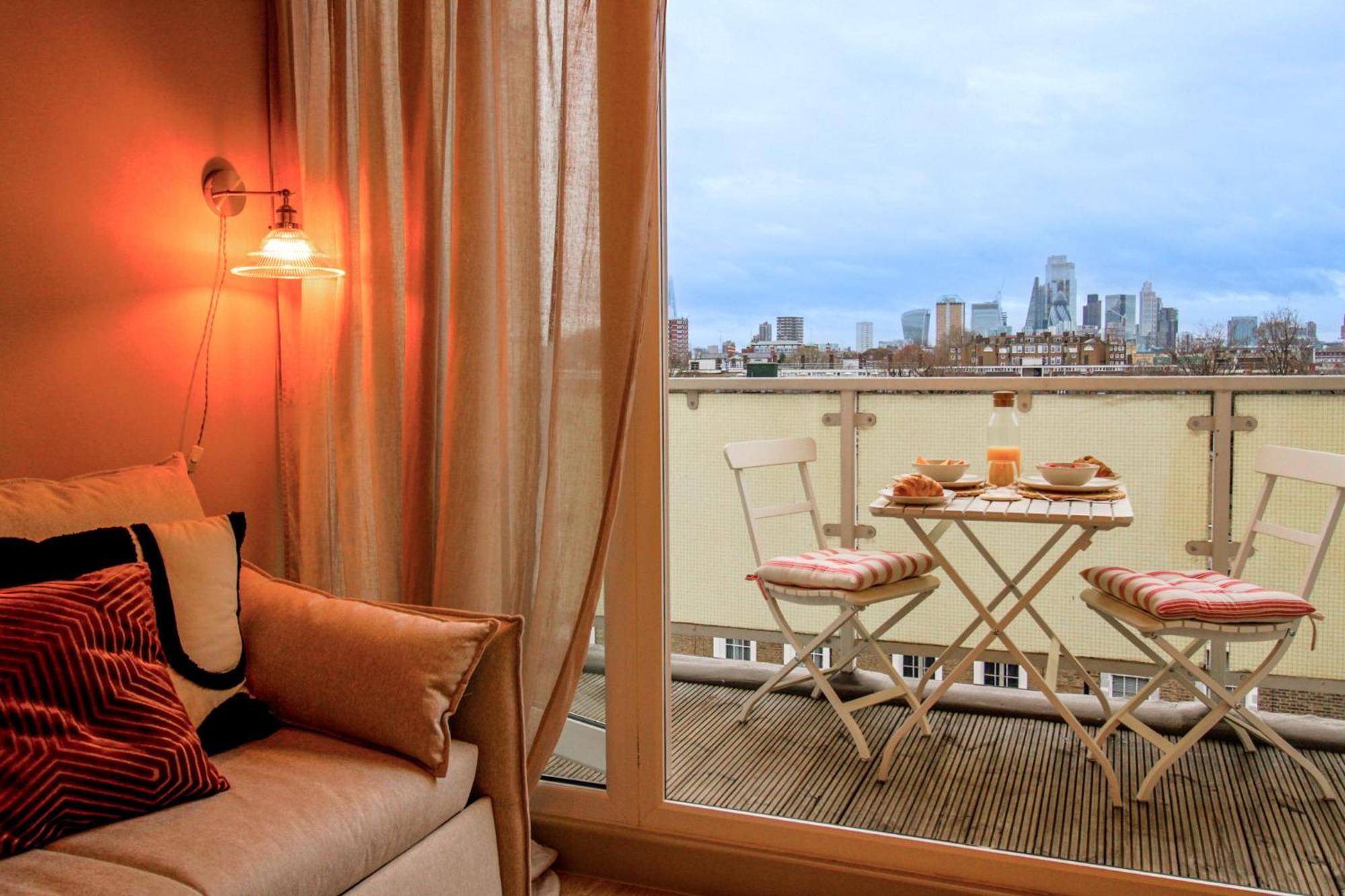 Apartment 2br Flat King Bed 4 Min To Dlr Easy Access *