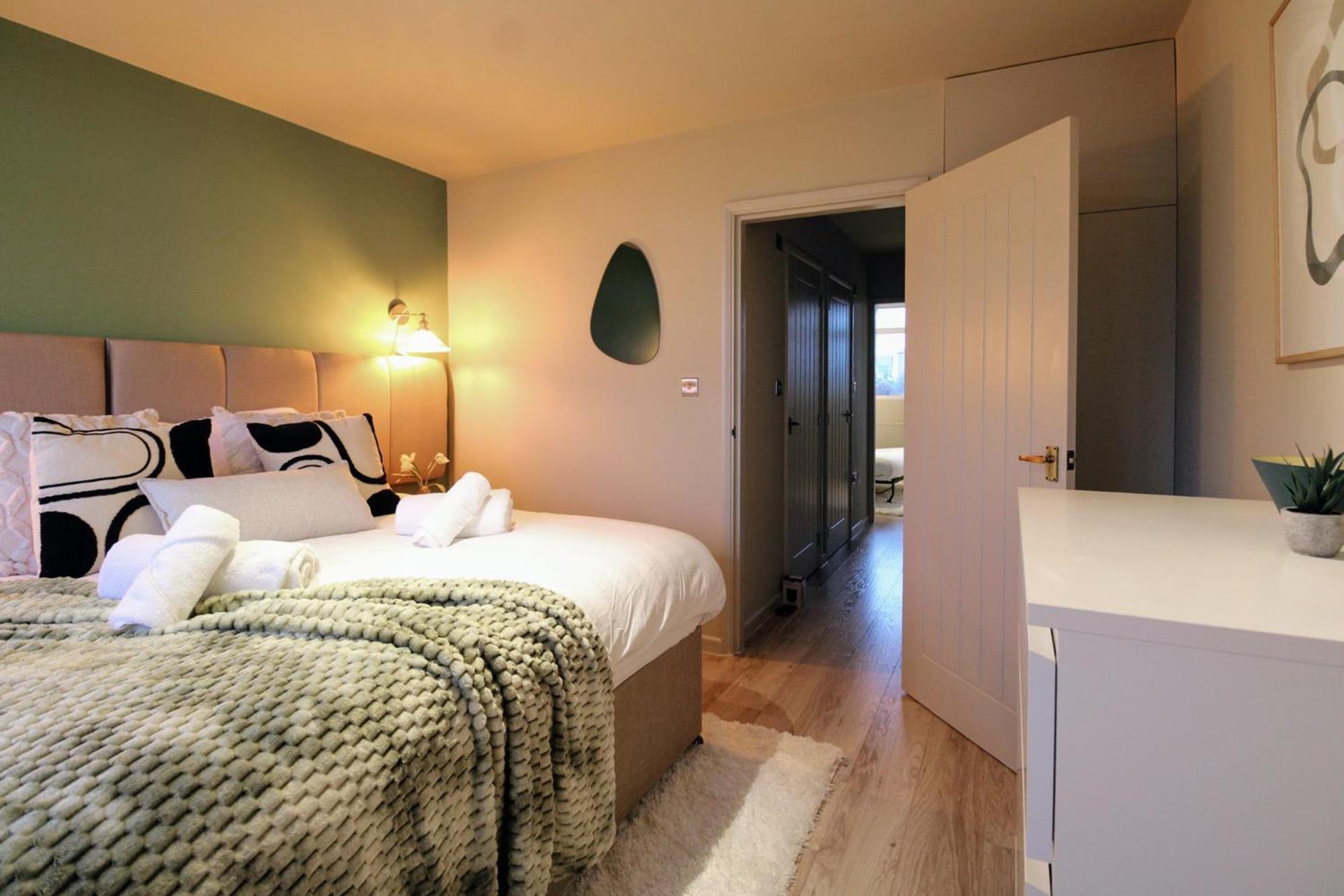 Leilighet 2br Flat King Bed 4 Min To Dlr Easy Access London
