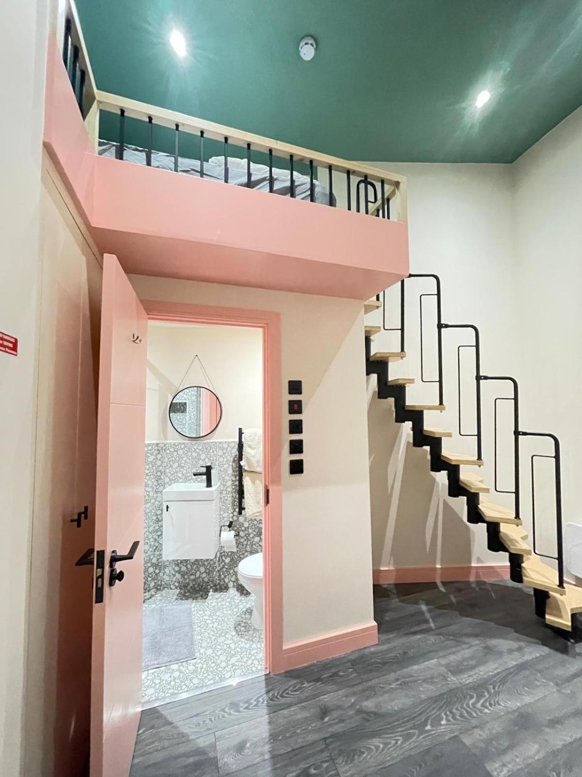Cozy En-suite Loft In Trendy Local Gasthuis *