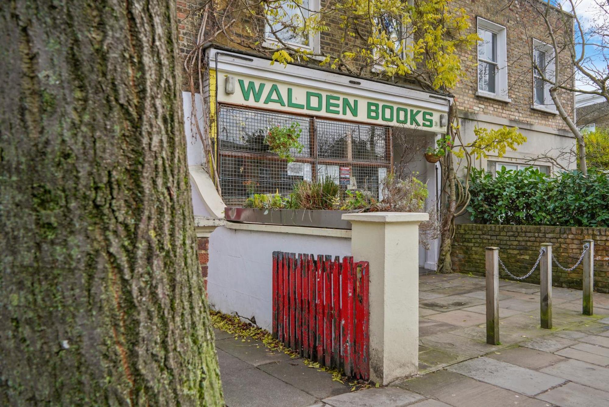 Apartment Calm Away From In Camden Town London