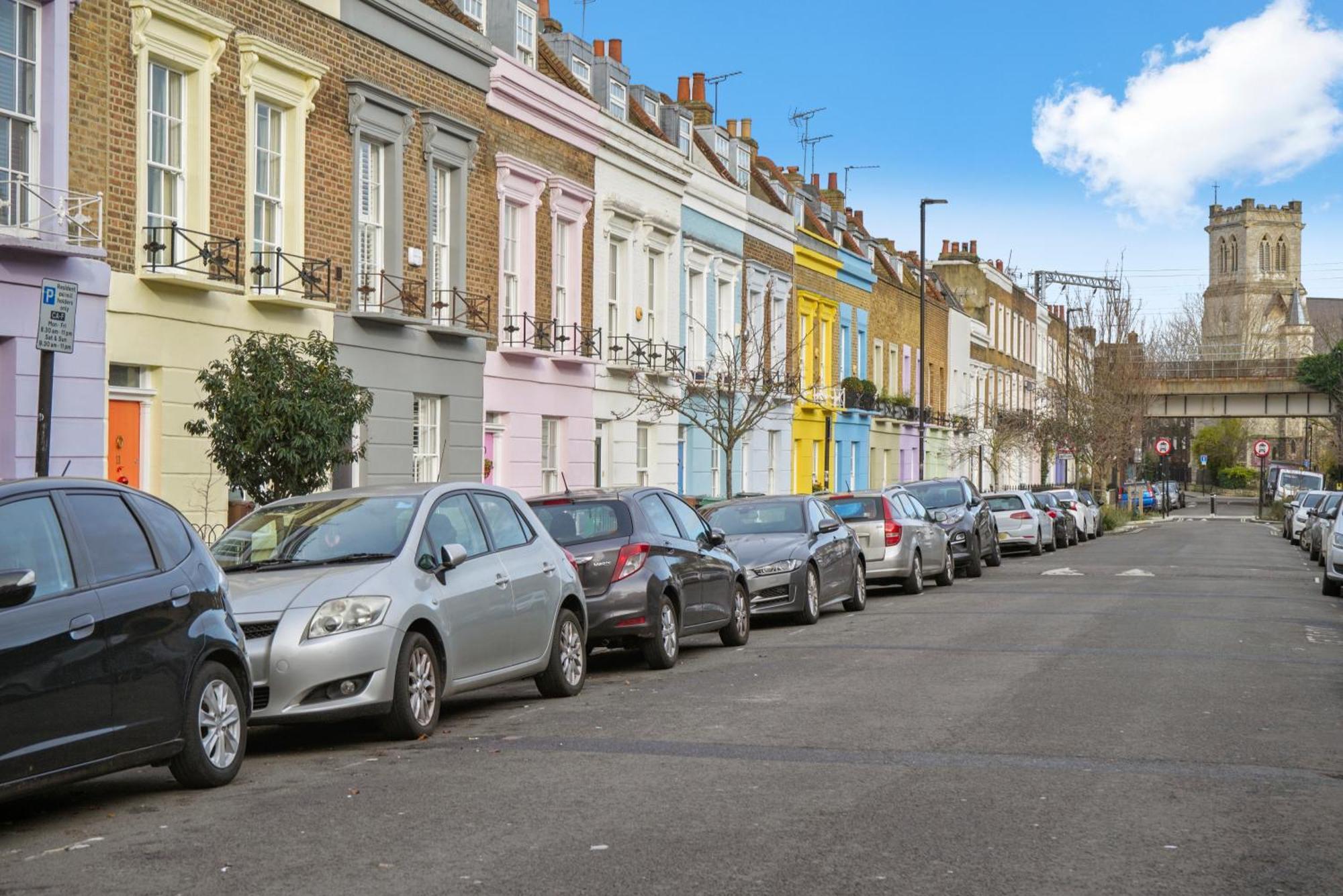 Calm Away From In Camden Town Apartment London
