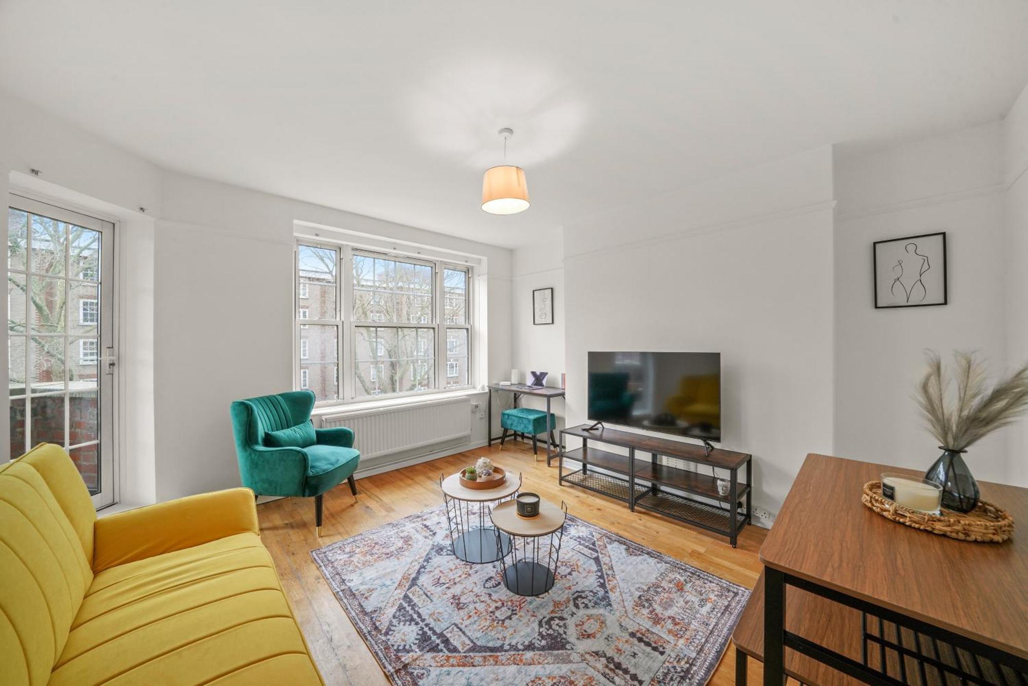 Apartment Calm Away From In Camden Town London