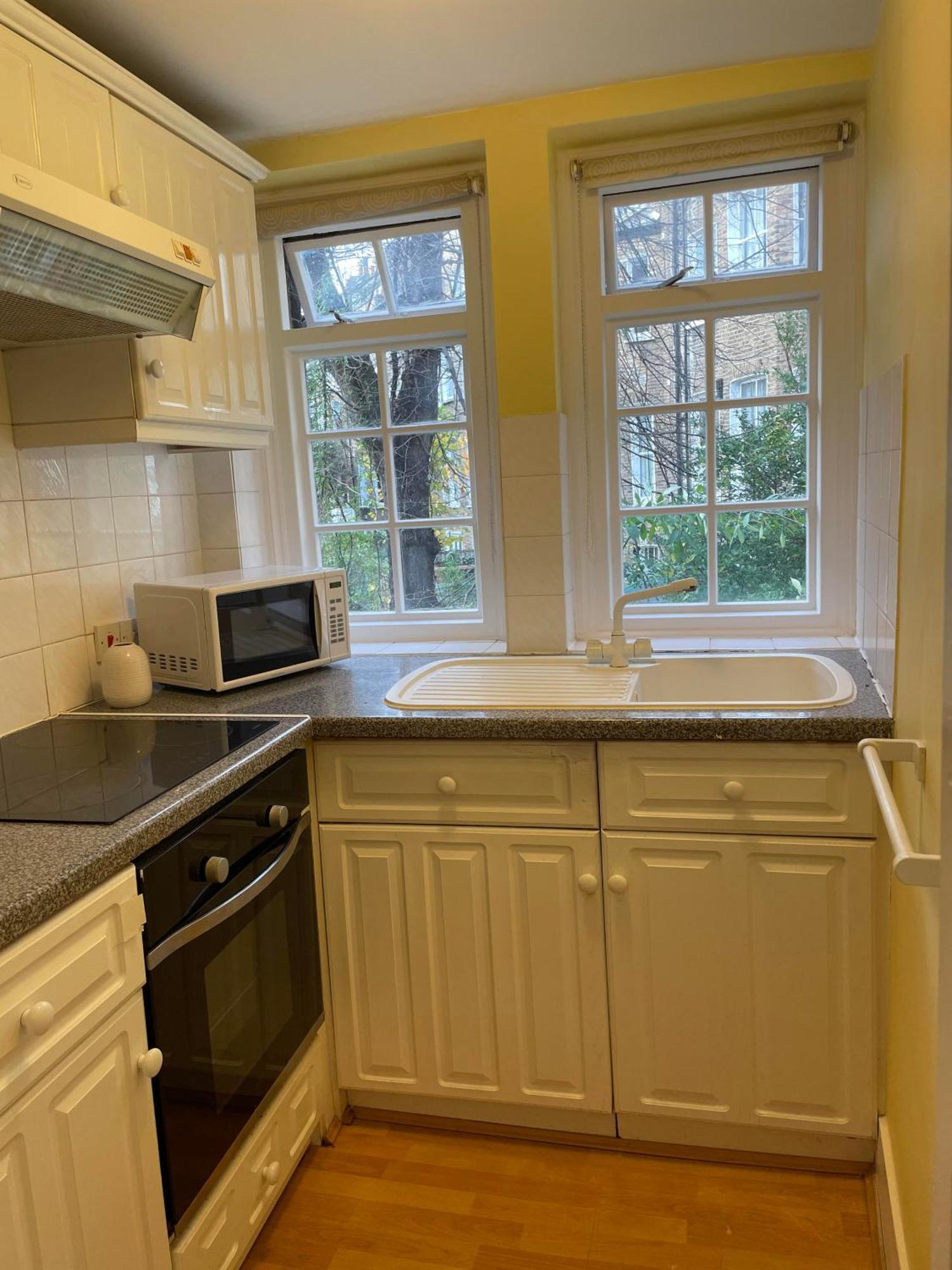 Apartment 1 Bedroom In The Heart Of West London