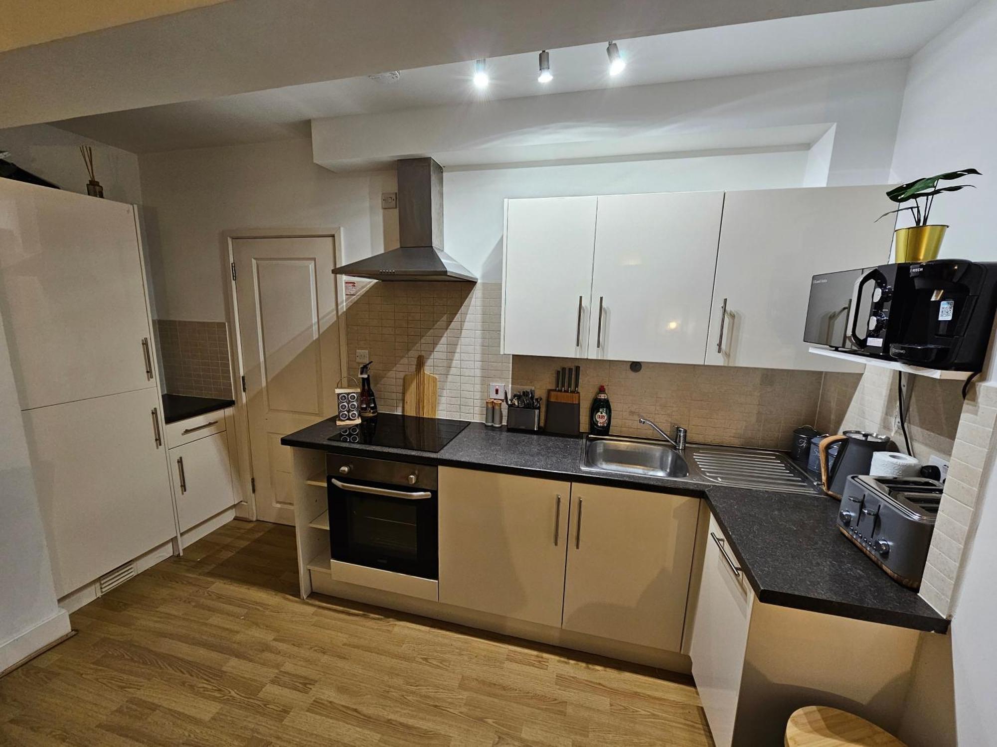 2bdr Islington Close To Station London