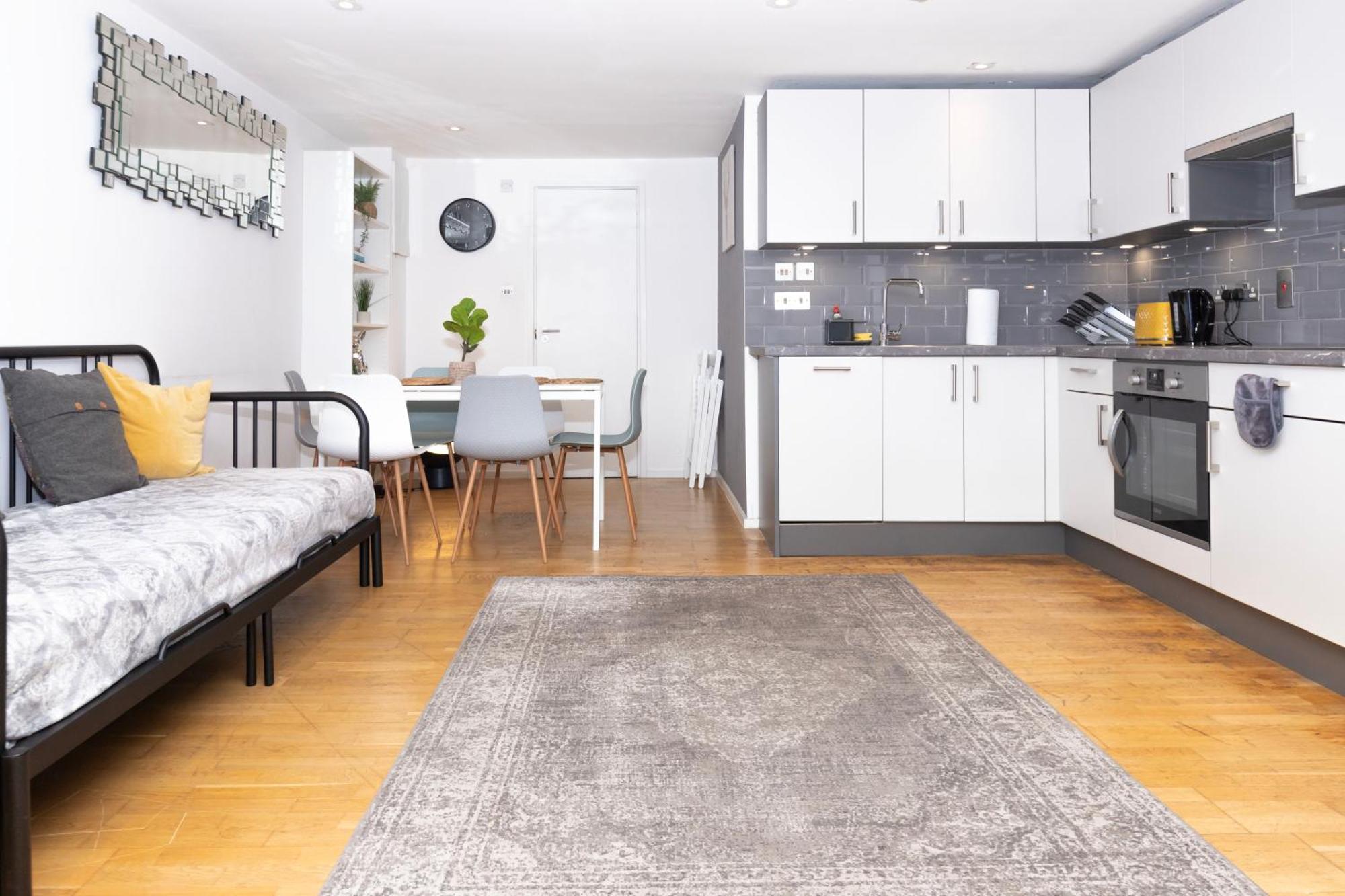 Cosy Ground Floor Apartment