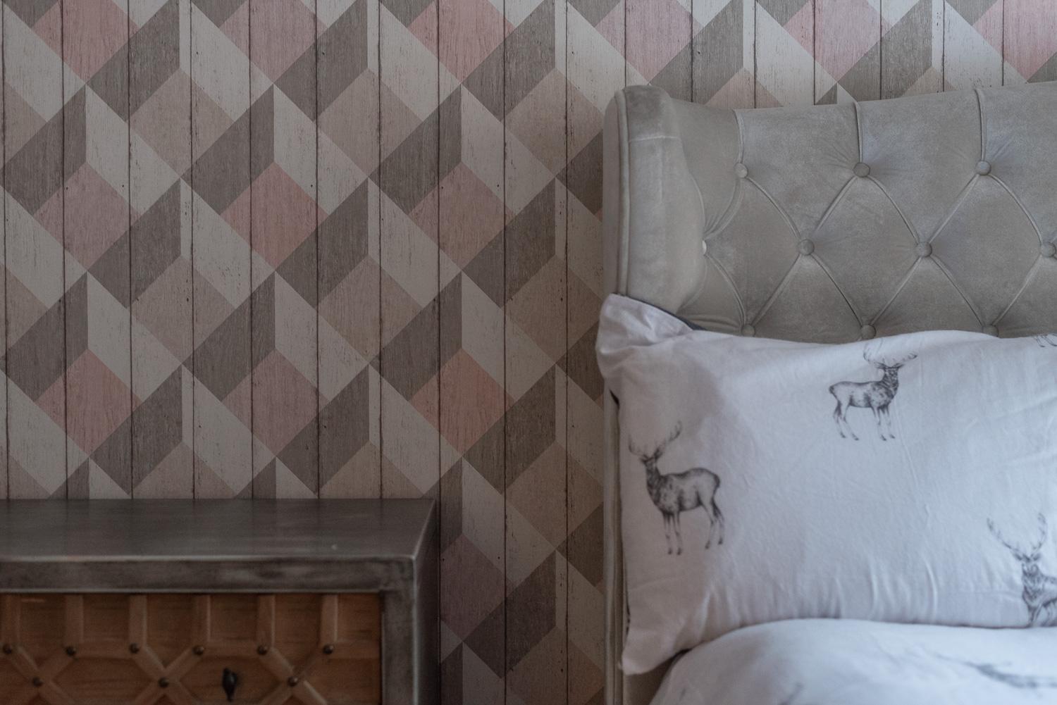 Quirky, Vintage 2 Bed Flat *