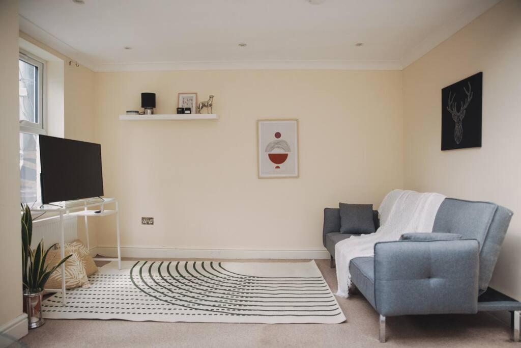 Stylish 2bed With Sky Window Leilighet