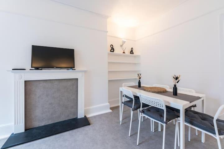 Luxury 2 Bedroom Flat In Balcombe Street Appartement Londen