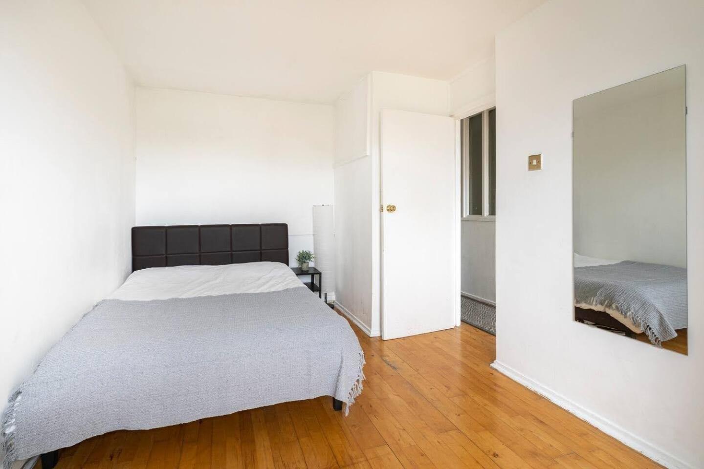 Homestay Spacious With Skyline Views Close To Eye