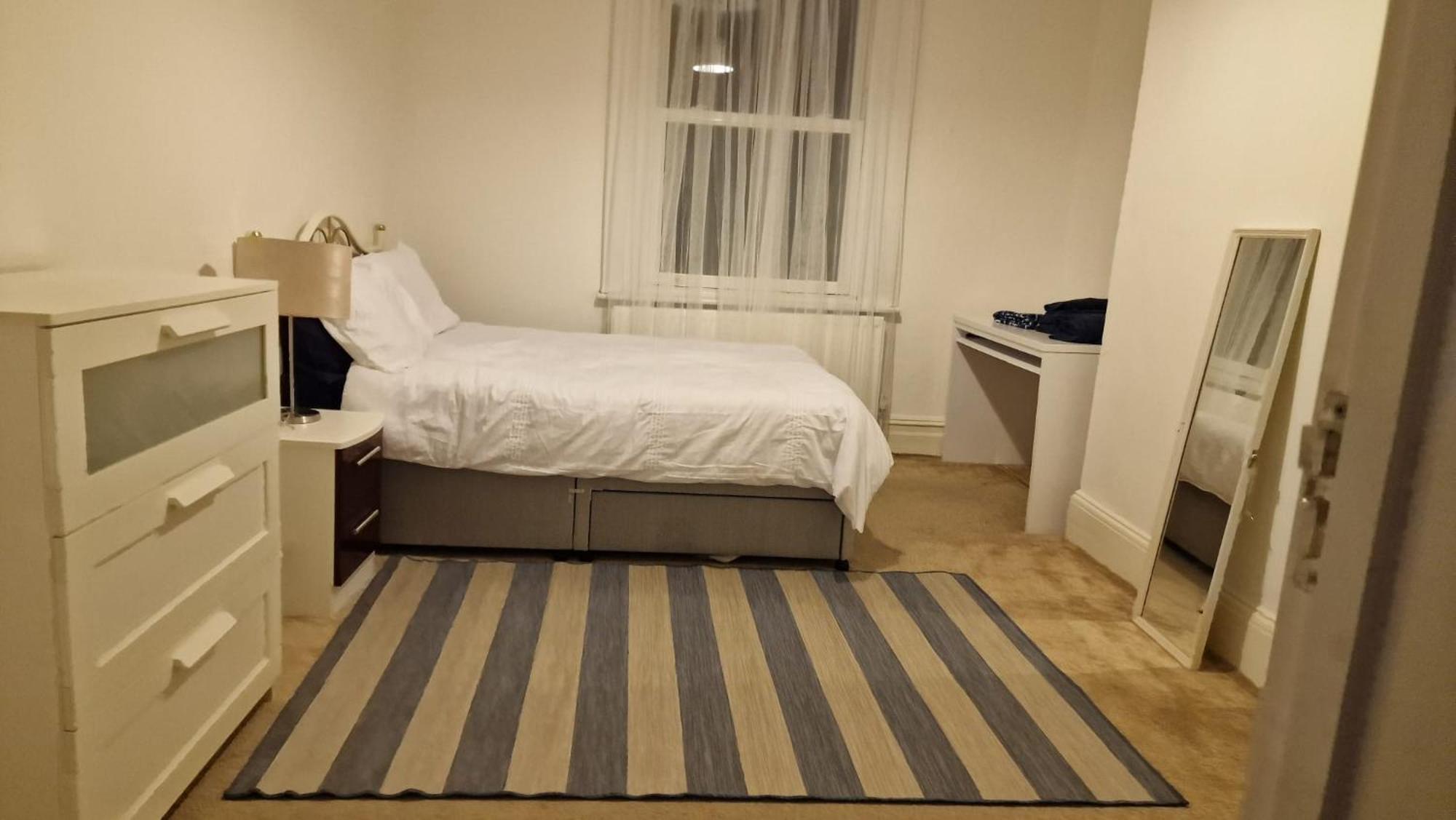Apartment Mitcham Lane Place