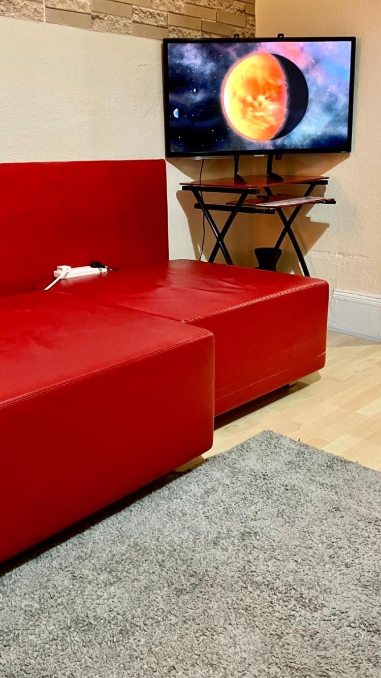 Homestay Comfy Rooms. Shared East Homestay. London