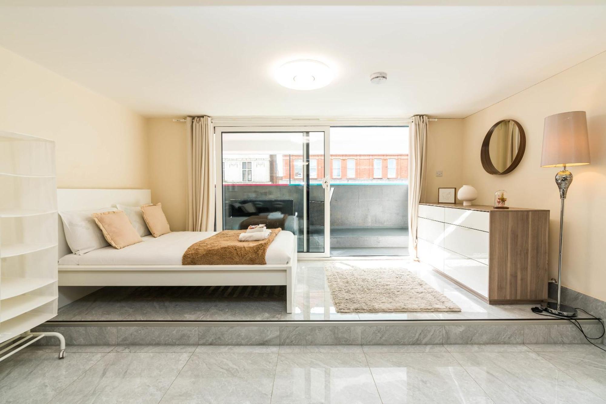 Huge Fully Equipped Studio 1 Min From Tube Station Vakantiehuis *