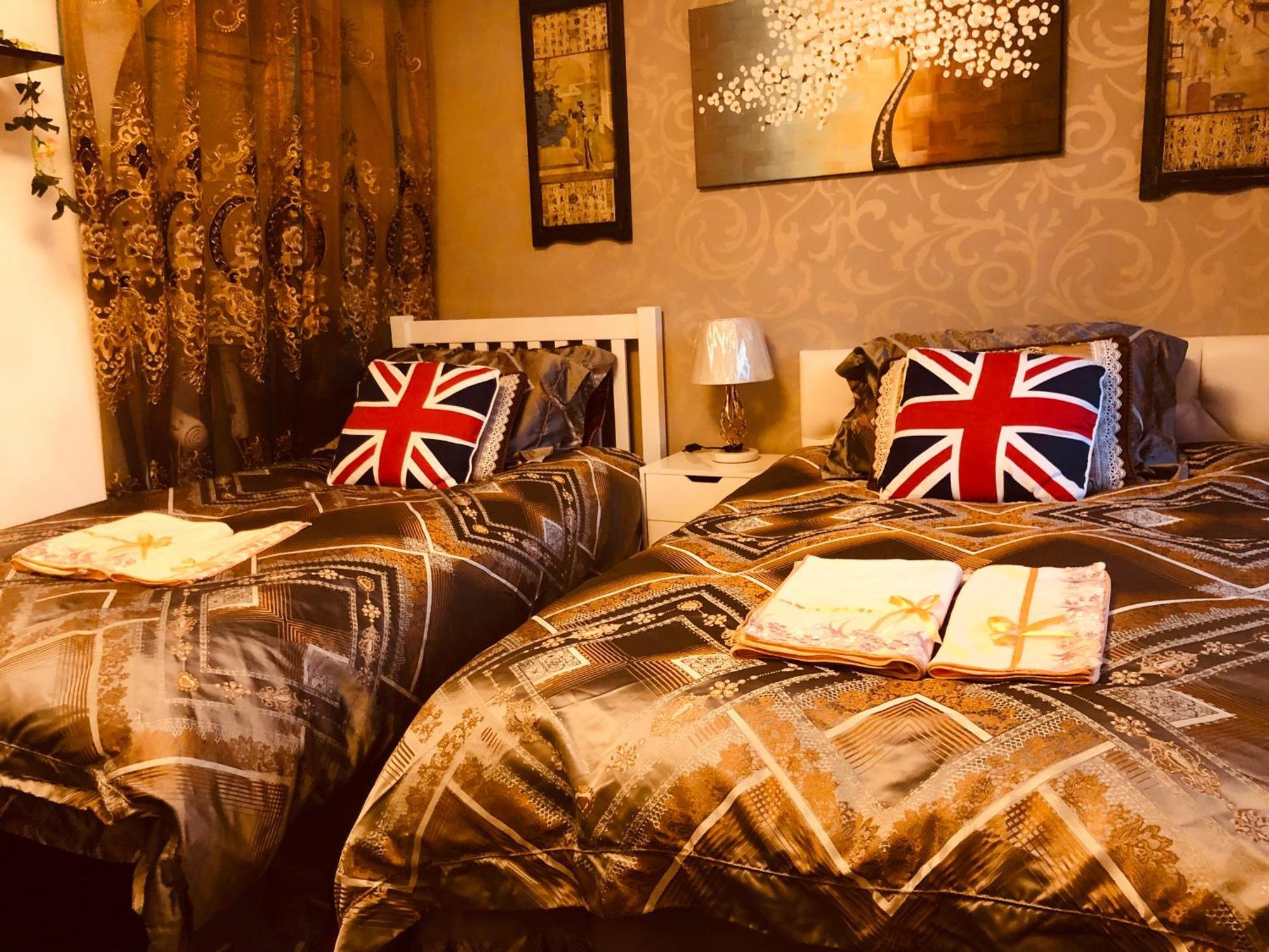 Cheerful 4 Bedroom House With Garden Free Parking Ferienhaus London