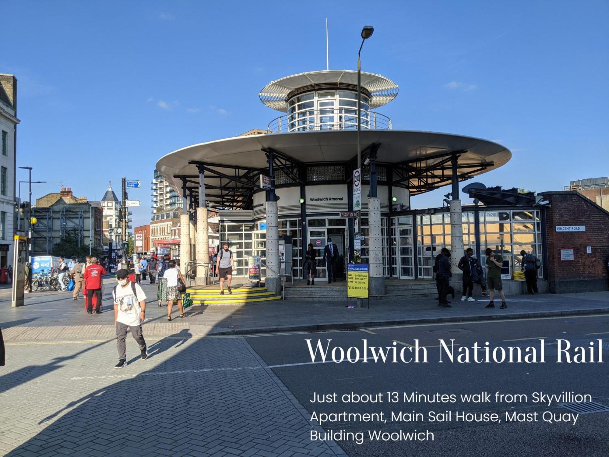 Skyvillion - River Thames Floor By Woolwich Ferry, Mins To Excel, O2 Arena , Airport With Parking * London