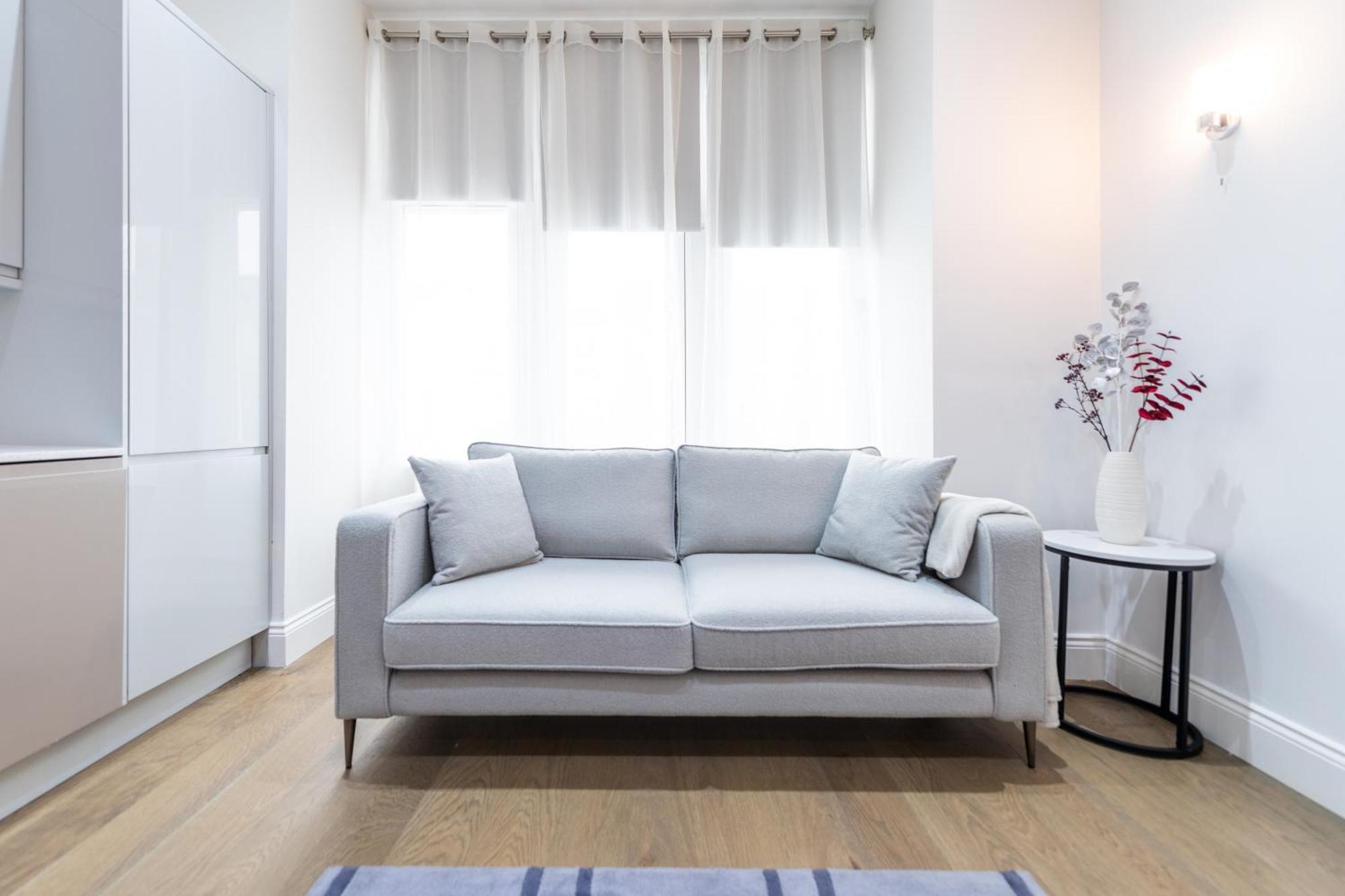 Ealing Residency Apartahotel