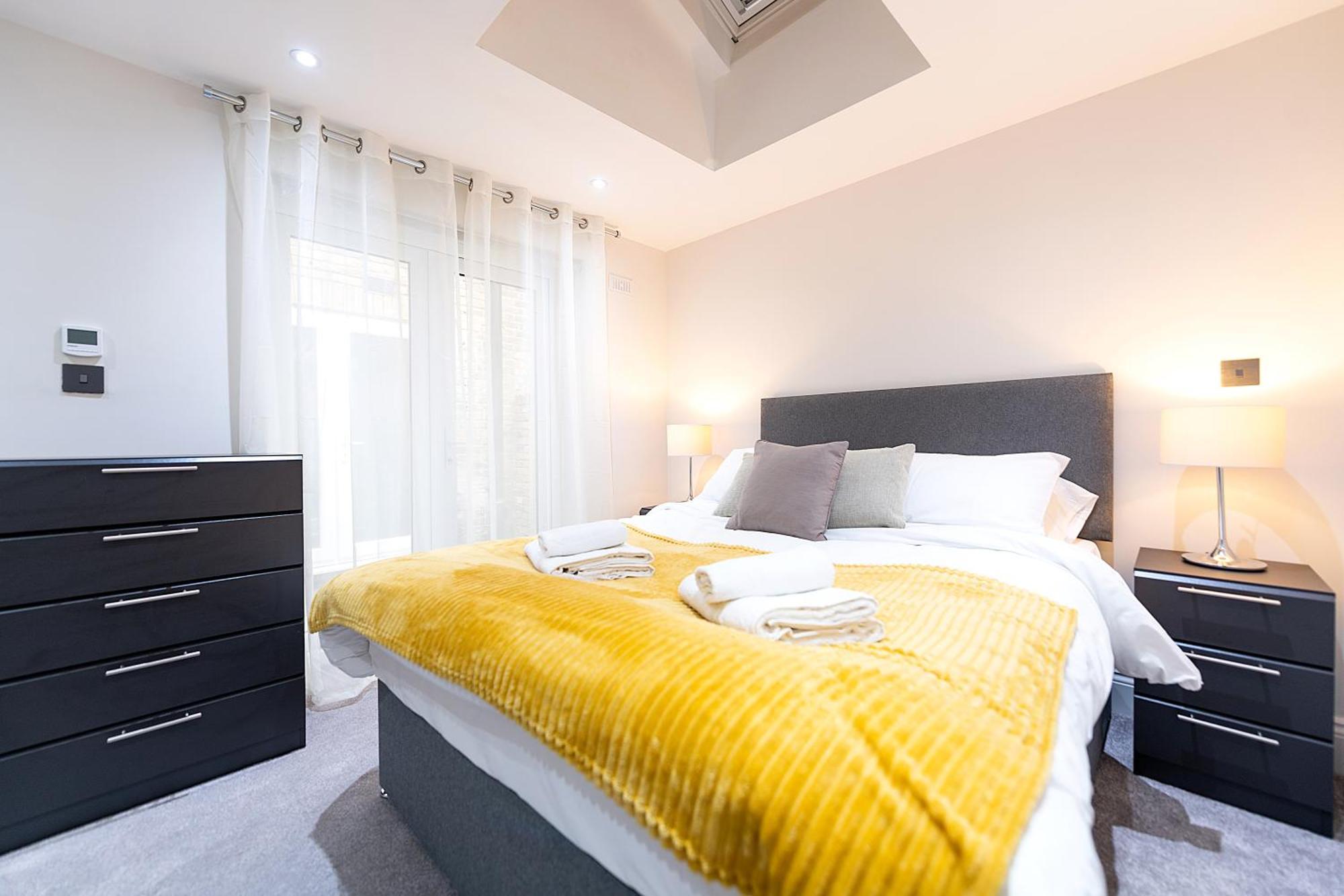 Ealing Residency Apartahotel
