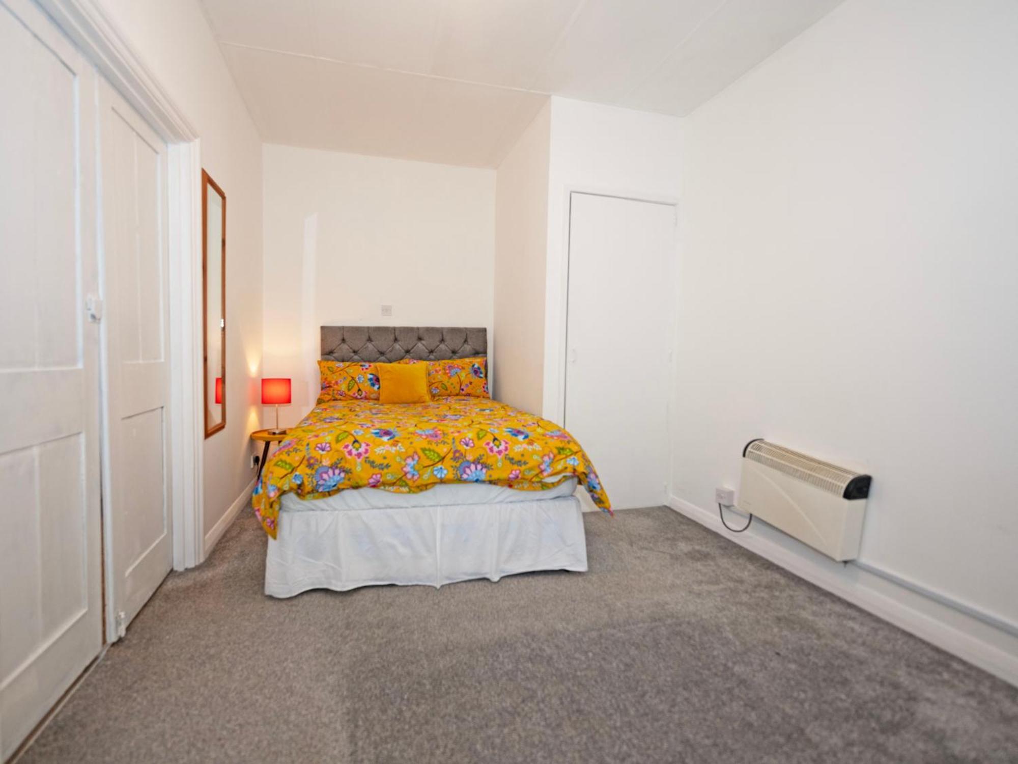 Flat In Clapham Budget Friendly London