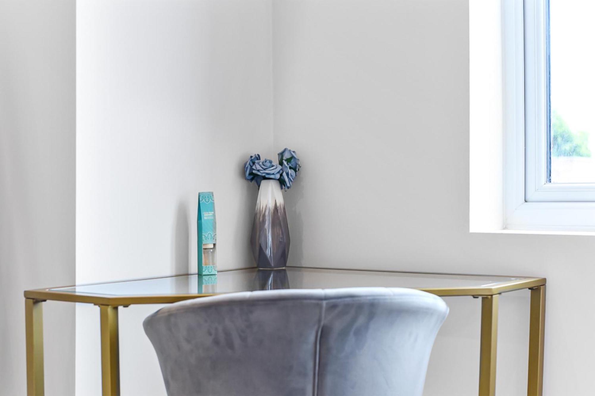 Contemporary 2 Bedroom Flat In Excellent Location! Apartment *