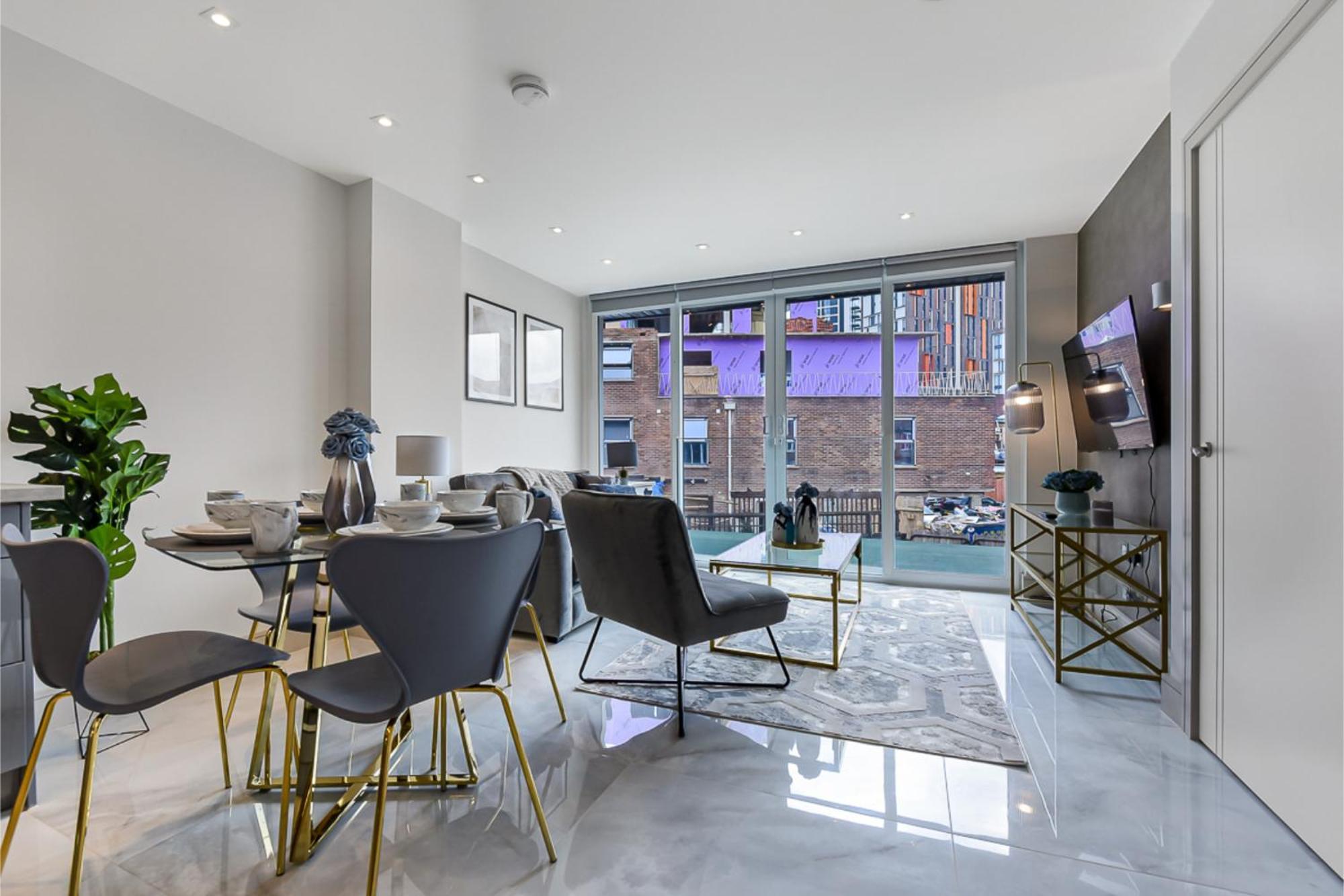 Contemporary 2 Bedroom Flat In Excellent Location! * London