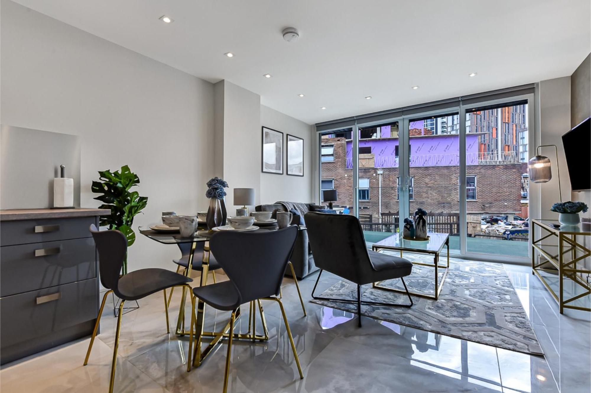 Contemporary 2 Bedroom Flat In Excellent Location! Apartment *