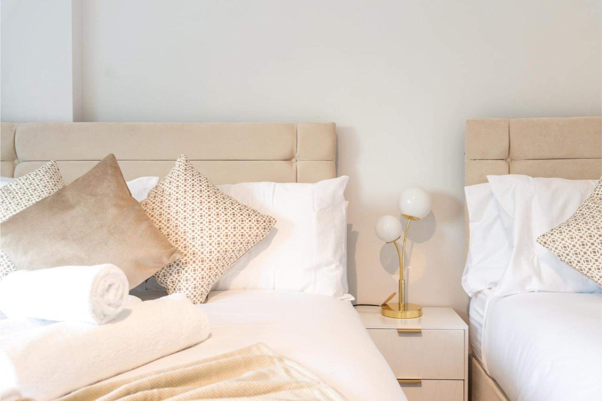 Sweet And Lovely 2br With Free Parking Leilighet