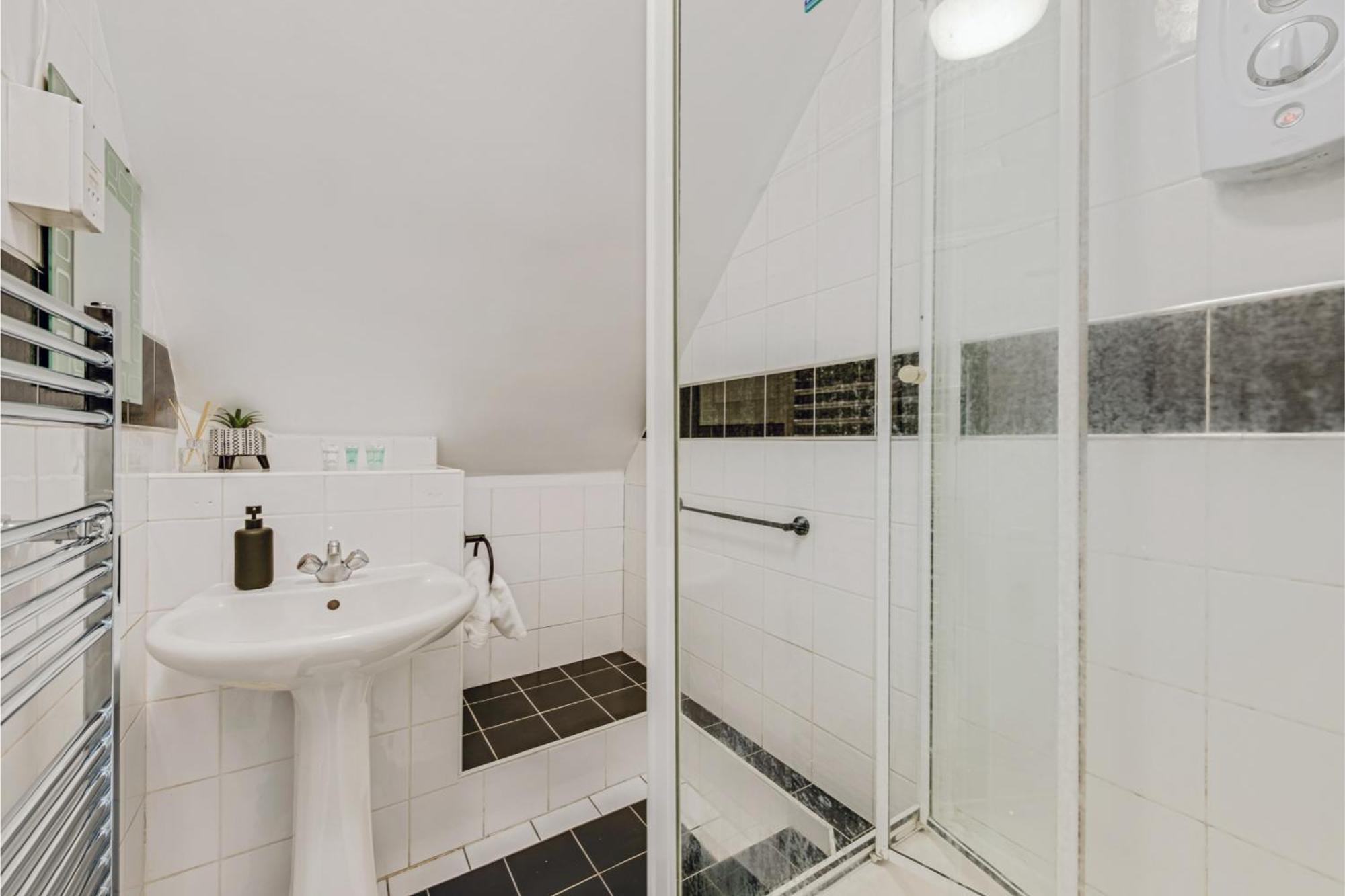 Sweet And Lovely 2br With Free Parking * London