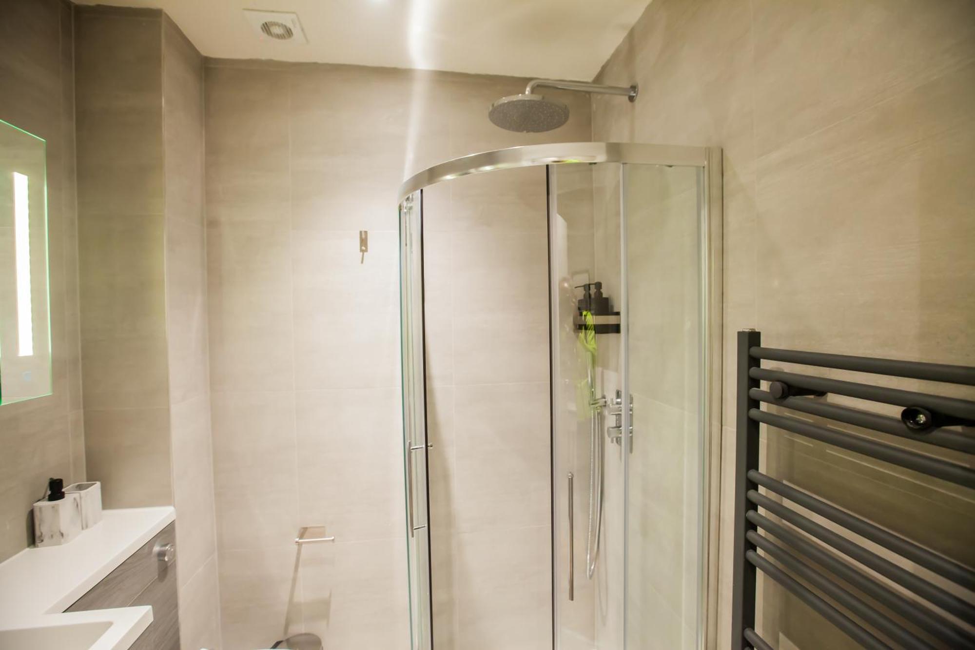 Luxury Fulham 3 Bedroom Garden House London
