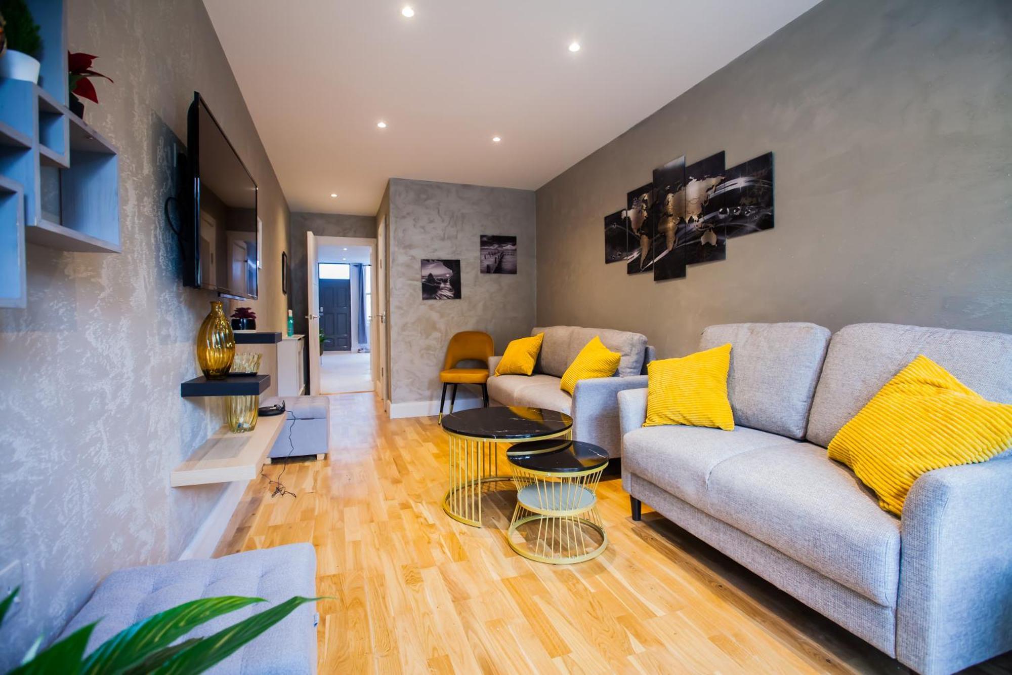 Luxury Fulham 3 Bedroom Garden House Apartment London
