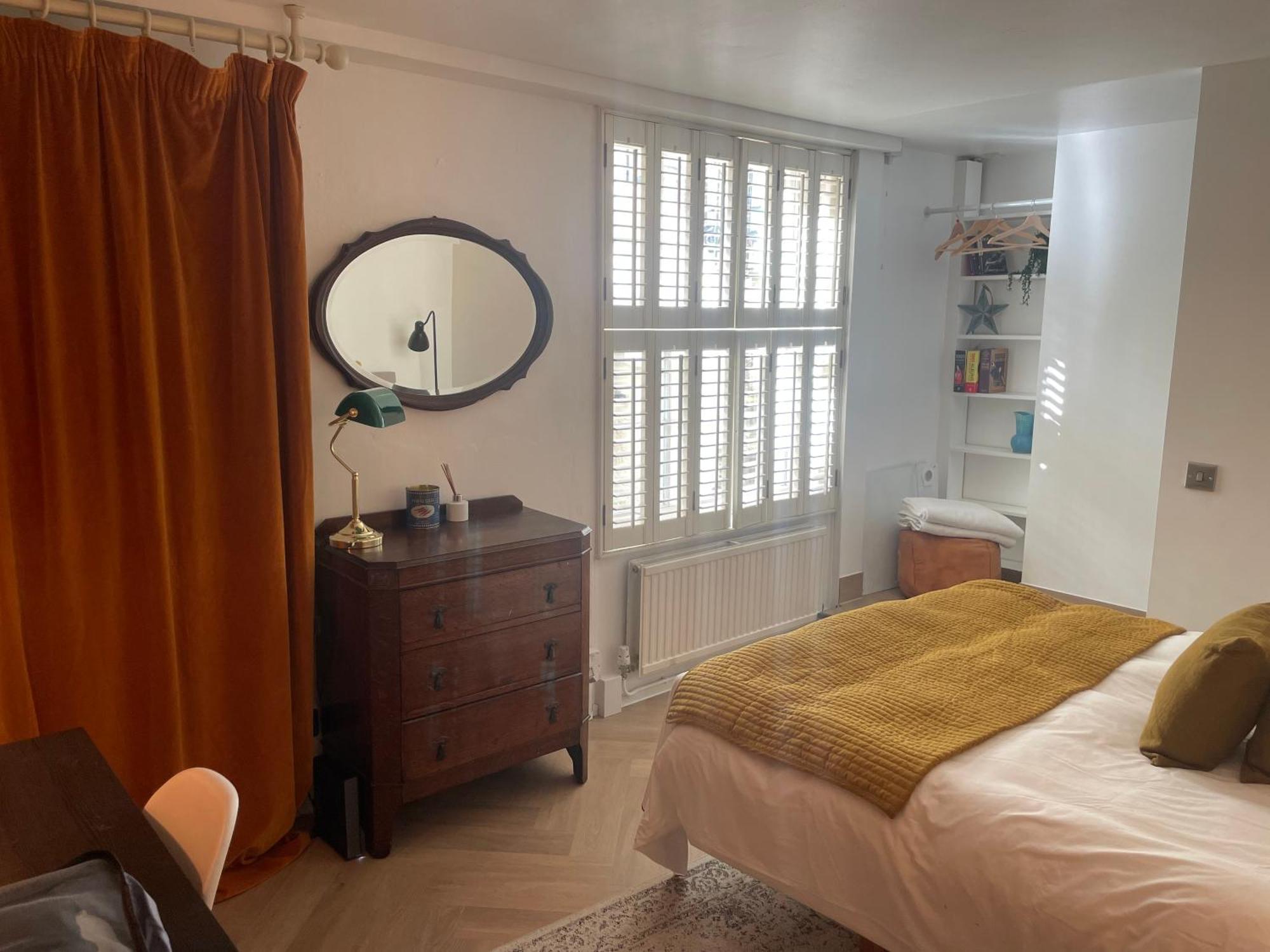 Holiday home Beautiful Victorian House, Sleeps 12 *