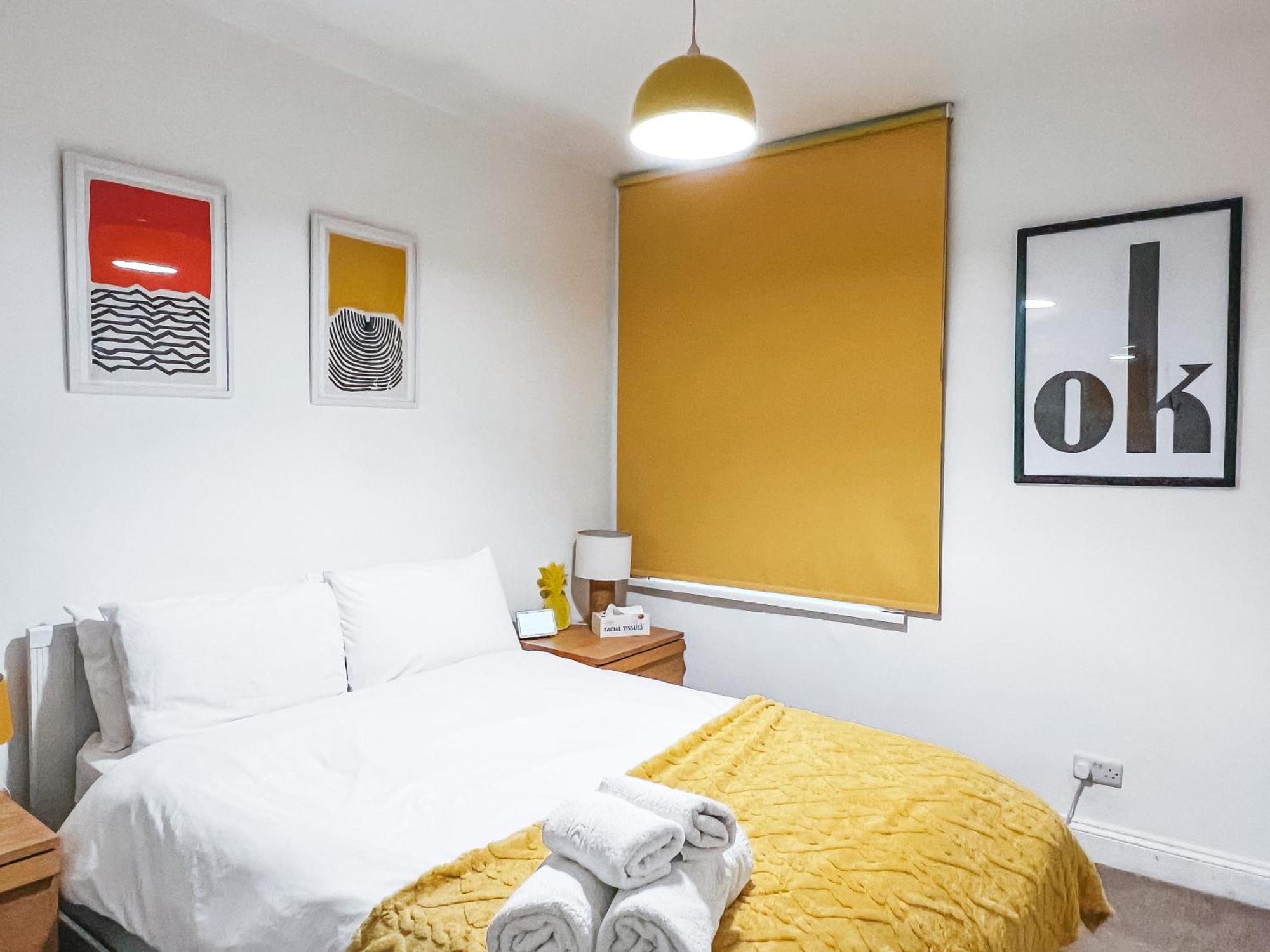 Gorgeous 3 Bed With Garden Office By Staybynumbers Appartement Londen