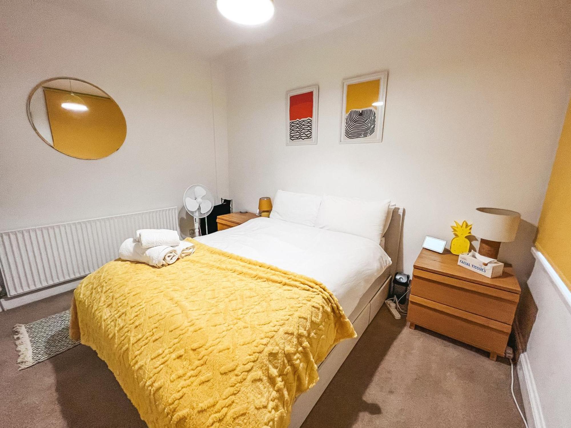 Gorgeous 3 Bed With Garden Office By Staybynumbers Appartement *