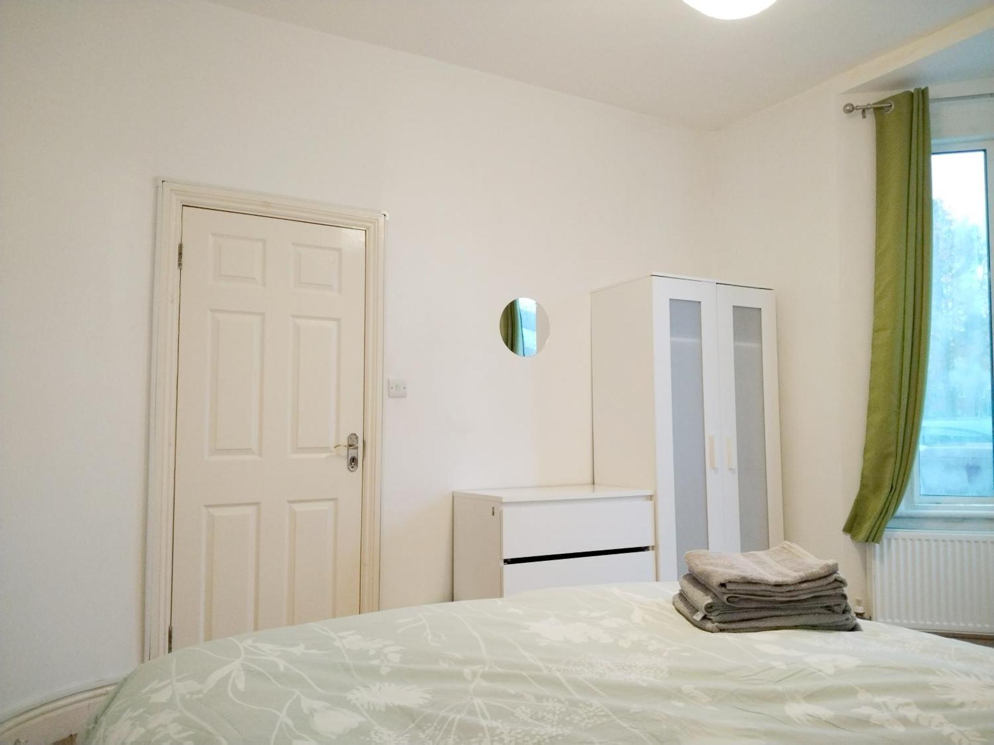 Cosy Near Canary Wharf & The O2 *