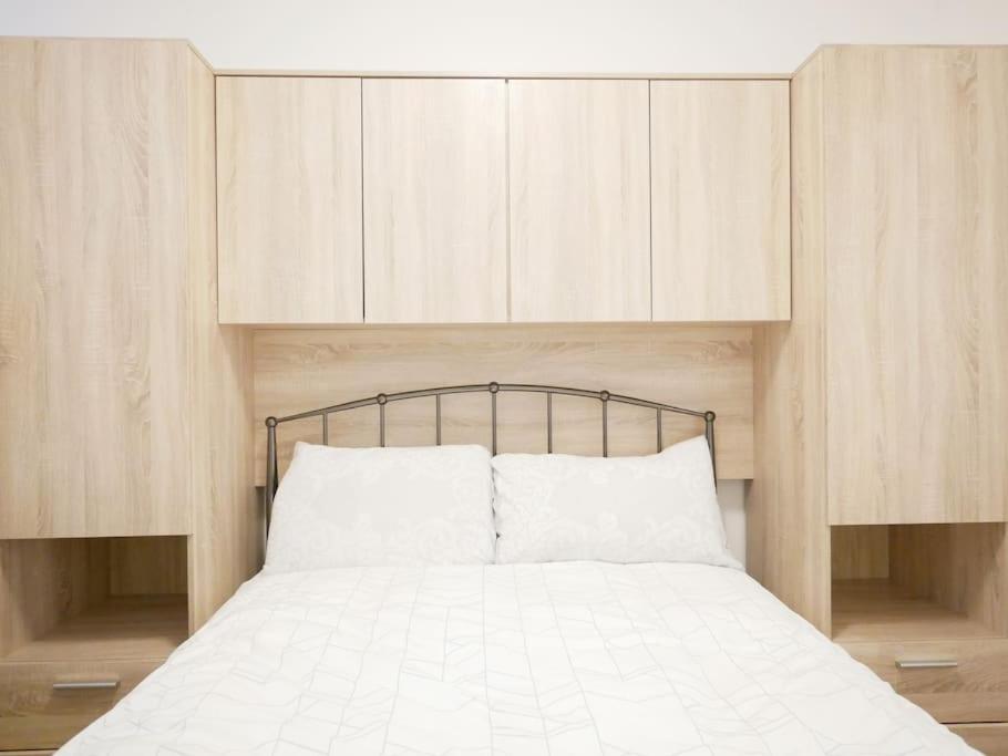 Newly Refurbished 2 Bed In Paddington Londres